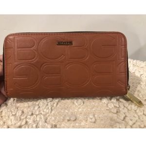 BCBG BCBGeneration Excellent Condition Logo Brown/Tan Wallet
